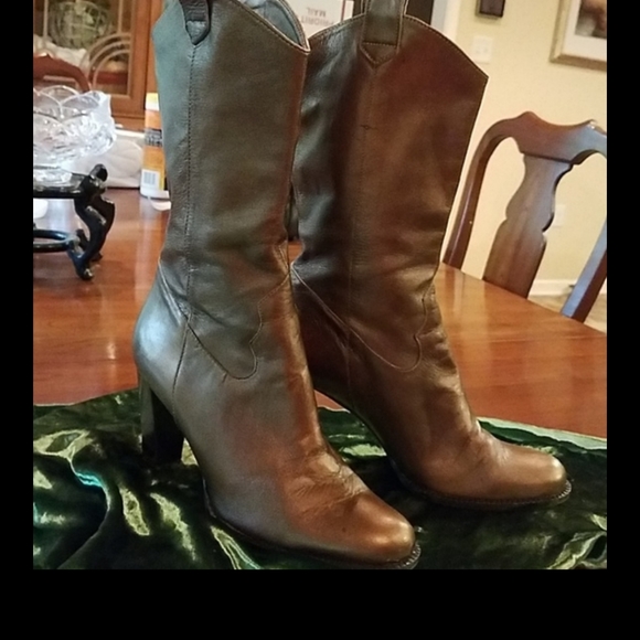 Gianni Bini Western flare leather boots - Picture 3 of 8